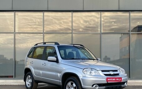 Chevrolet Niva I рестайлинг, 2012 год, 599 000 рублей, 2 фотография