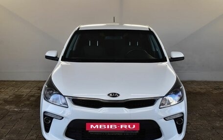 KIA Rio IV, 2019 год, 1 414 000 рублей, 2 фотография