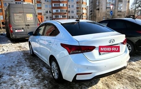 Hyundai Solaris II рестайлинг, 2018 год, 1 500 000 рублей, 4 фотография