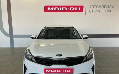 KIA Rio IV, 2021 год, 1 590 000 рублей, 2 фотография