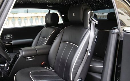 Rolls-Royce Phantom VII рестайлинг, 2015 год, 69 800 000 рублей, 6 фотография