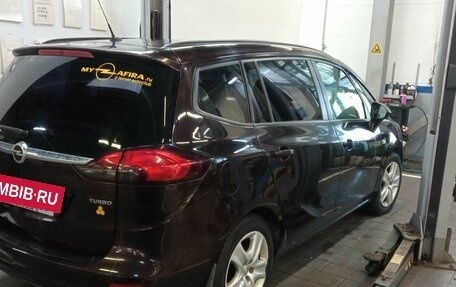 Opel Zafira C рестайлинг, 2013 год, 950 000 рублей, 3 фотография