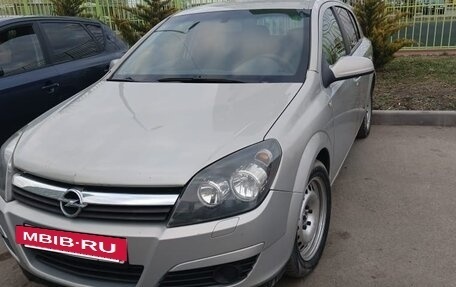 Opel Astra H, 2005 год, 370 000 рублей, 2 фотография