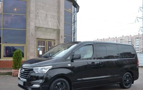Hyundai Grand Starex Grand Starex I рестайлинг 2, 2019 год, 4 050 000 рублей, 6 фотография