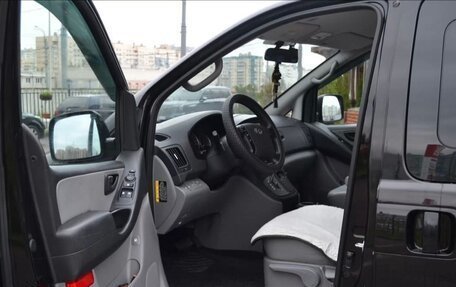 Hyundai Grand Starex Grand Starex I рестайлинг 2, 2019 год, 4 050 000 рублей, 8 фотография