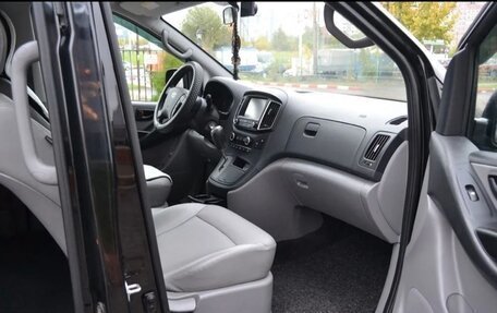 Hyundai Grand Starex Grand Starex I рестайлинг 2, 2019 год, 4 050 000 рублей, 11 фотография