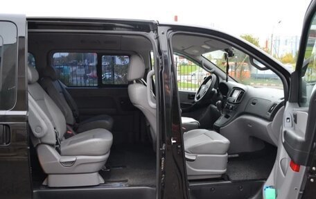 Hyundai Grand Starex Grand Starex I рестайлинг 2, 2019 год, 4 050 000 рублей, 9 фотография