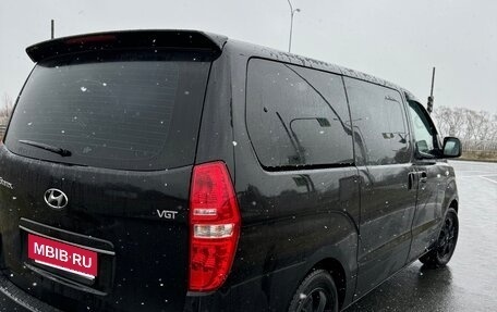 Hyundai Grand Starex Grand Starex I рестайлинг 2, 2019 год, 4 050 000 рублей, 3 фотография
