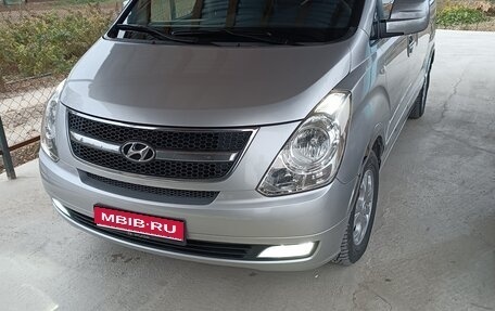 Hyundai Grand Starex Grand Starex I рестайлинг 2, 2008 год, 1 800 000 рублей, 1 фотография