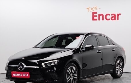 Mercedes-Benz A-Класс, 2021 год, 2 365 000 рублей, 1 фотография