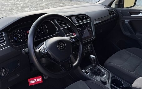 Volkswagen Tiguan II, 2019 год, 2 899 000 рублей, 20 фотография