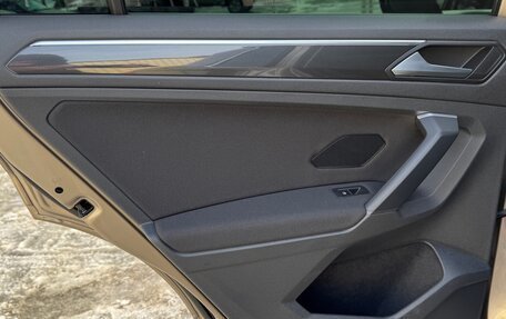 Volkswagen Tiguan II, 2019 год, 2 899 000 рублей, 27 фотография