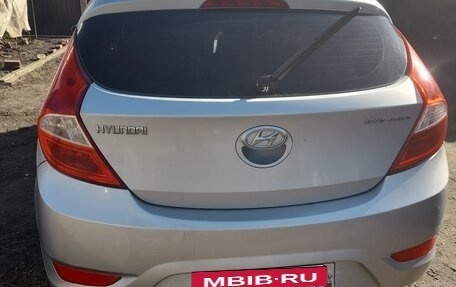 Hyundai Solaris II рестайлинг, 2013 год, 760 000 рублей, 4 фотография