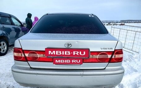 Toyota Vista V30, 2002 год, 680 000 рублей, 4 фотография