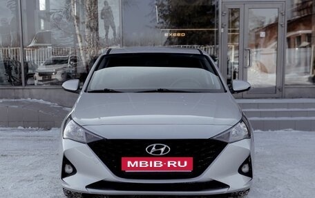 Hyundai Solaris II рестайлинг, 2021 год, 1 410 000 рублей, 2 фотография