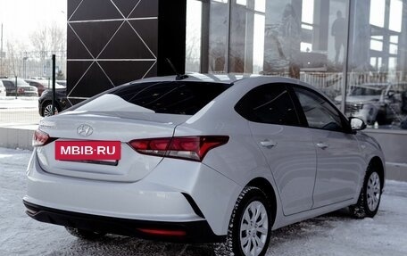 Hyundai Solaris II рестайлинг, 2021 год, 1 410 000 рублей, 5 фотография