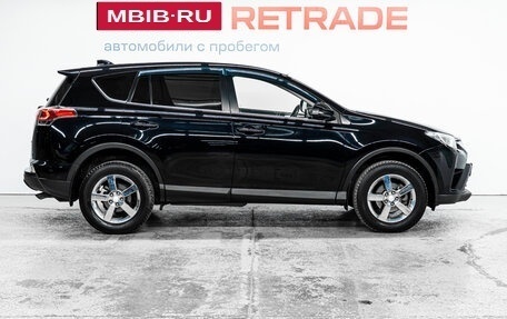 Toyota RAV4, 2018 год, 2 675 000 рублей, 4 фотография