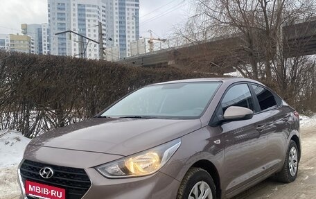 Hyundai Solaris II рестайлинг, 2018 год, 1 340 000 рублей, 1 фотография