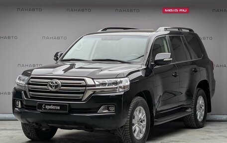 Toyota Land Cruiser 200, 2019 год, 6 299 000 рублей, 1 фотография