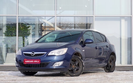 Opel Astra J, 2011 год, 759 000 рублей, 1 фотография