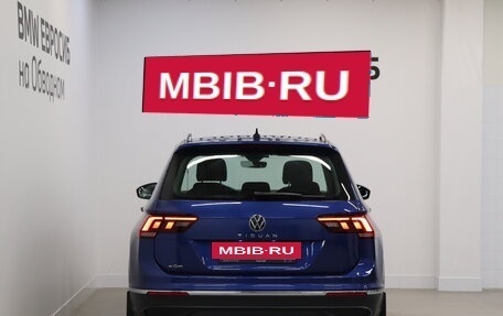 Volkswagen Tiguan II, 2021 год, 2 750 000 рублей, 4 фотография