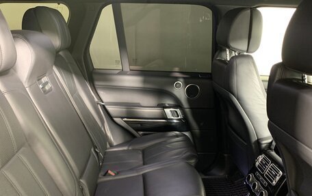 Land Rover Range Rover IV рестайлинг, 2016 год, 5 500 000 рублей, 18 фотография
