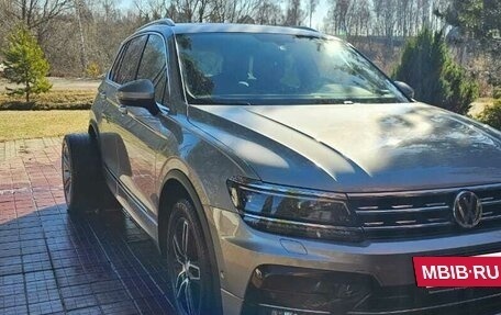 Volkswagen Tiguan II, 2018 год, 3 300 000 рублей, 2 фотография