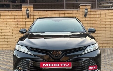 Toyota Camry, 2020 год, 3 230 000 рублей, 3 фотография