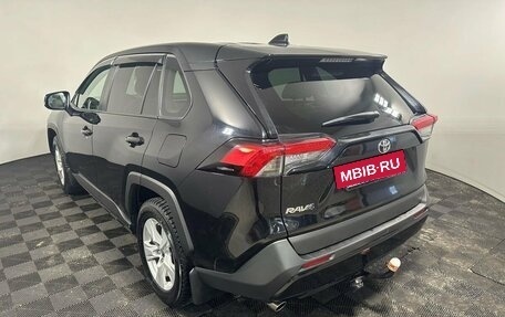 Toyota RAV4, 2020 год, 2 850 000 рублей, 7 фотография