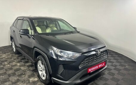 Toyota RAV4, 2020 год, 2 850 000 рублей, 3 фотография