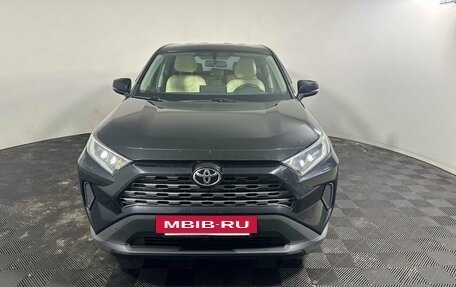 Toyota RAV4, 2020 год, 2 850 000 рублей, 2 фотография