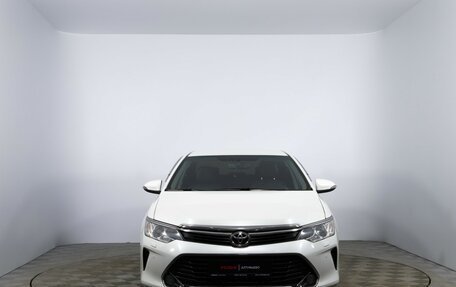 Toyota Camry, 2017 год, 1 900 000 рублей, 2 фотография