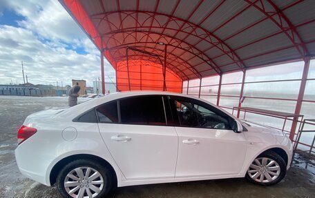 Chevrolet Cruze II, 2011 год, 790 000 рублей, 2 фотография