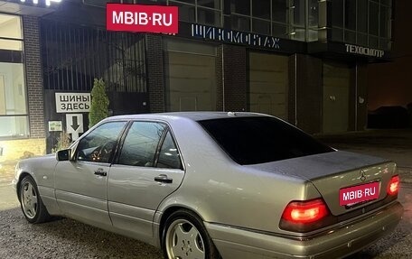 Mercedes-Benz S-Класс, 1998 год, 900 000 рублей, 3 фотография