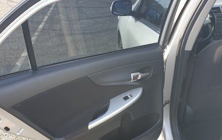 Toyota Corolla, 2011 год, 1 000 000 рублей, 13 фотография