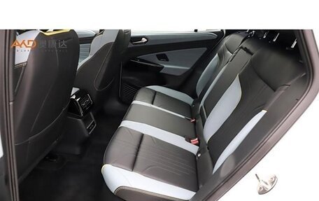 Volkswagen ID.4, 2022 год, 2 800 000 рублей, 9 фотография