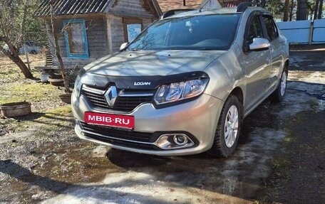 Renault Logan II, 2017 год, 1 100 000 рублей, 1 фотография