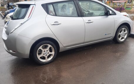 Nissan Leaf I, 2011 год, 870 000 рублей, 1 фотография