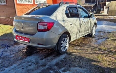 Renault Logan II, 2017 год, 1 100 000 рублей, 3 фотография