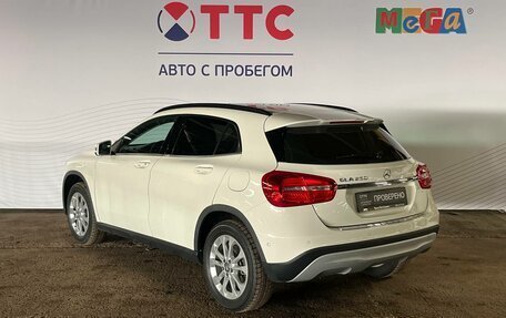 Mercedes-Benz GLA, 2015 год, 2 030 000 рублей, 7 фотография