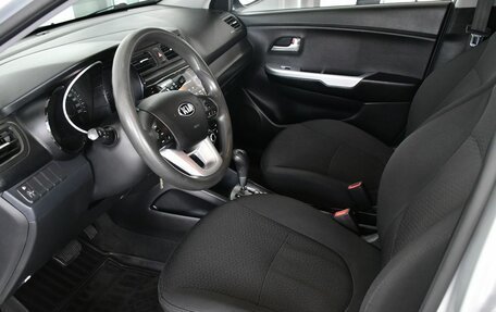 KIA Rio III рестайлинг, 2013 год, 897 000 рублей, 10 фотография