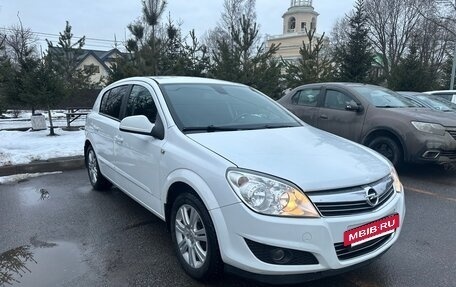 Opel Astra H, 2011 год, 585 000 рублей, 2 фотография