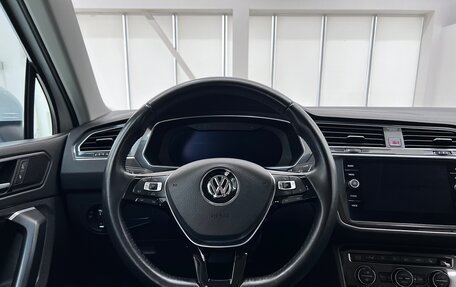 Volkswagen Tiguan II, 2018 год, 3 180 000 рублей, 19 фотография