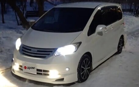 Honda Freed I, 2009 год, 1 150 000 рублей, 2 фотография