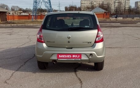 Renault Sandero I, 2014 год, 570 000 рублей, 2 фотография