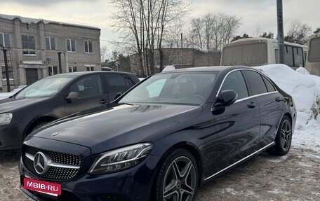 Mercedes-Benz C-Класс, 2018 год, 2 990 000 рублей, 9 фотография