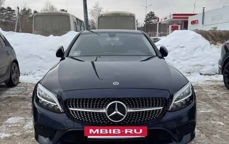 Mercedes-Benz C-Класс, 2018 год, 2 990 000 рублей, 10 фотография