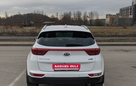 KIA Sportage IV рестайлинг, 2017 год, 1 800 000 рублей, 4 фотография