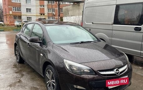 Opel Astra J, 2014 год, 798 000 рублей, 2 фотография