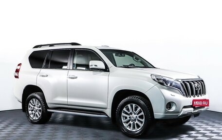 Toyota Land Cruiser Prado 150 рестайлинг 2, 2013 год, 3 698 000 рублей, 3 фотография